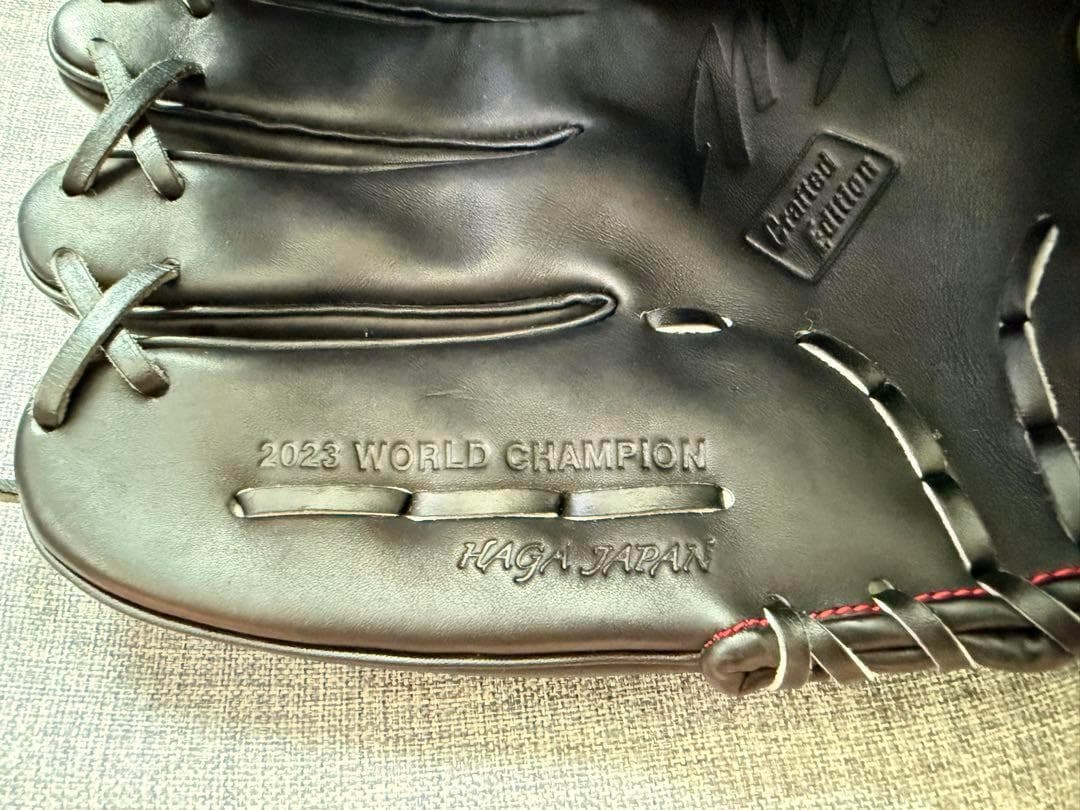 ミズノプロ硬式用　左利き　2023世界一モデル 伊藤大海型　中古美品