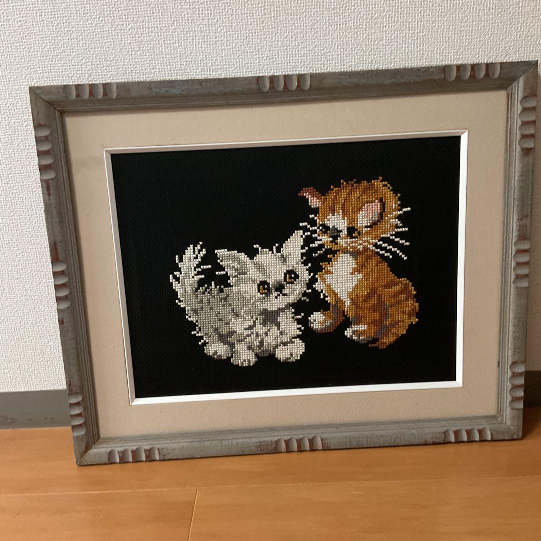 刺繍 二匹の猫 額装仕立て 前面ガラス仕様 何時掲載可能