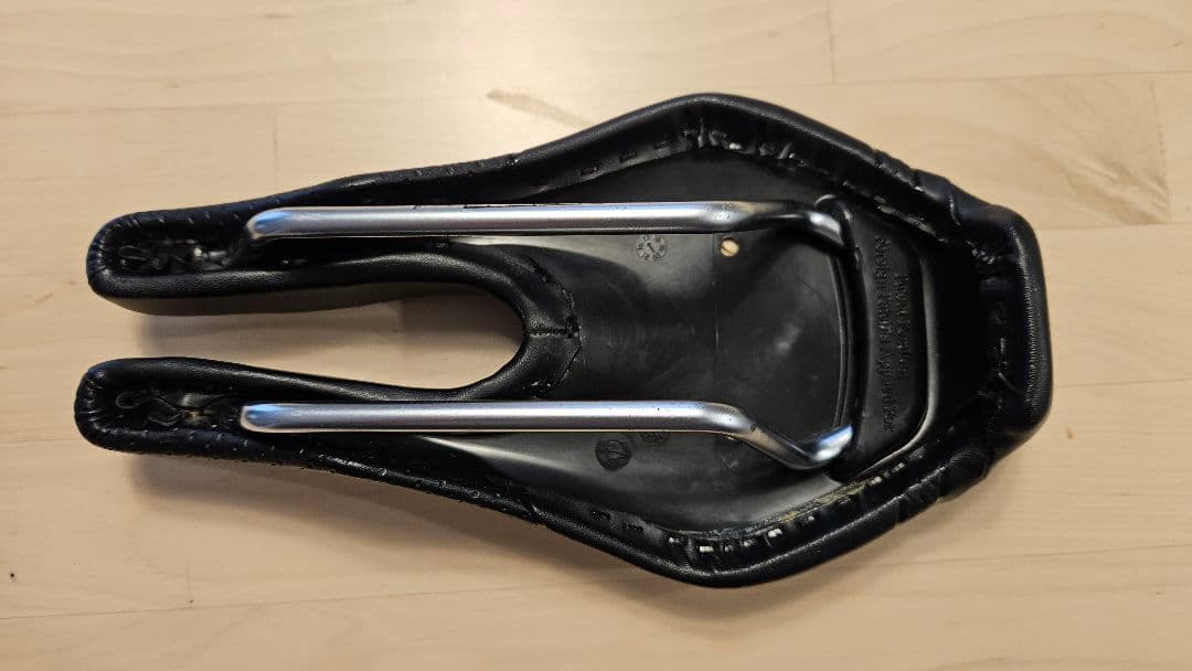 ISM サドル PS1.0 ブラック（トライアスロン/TT用）