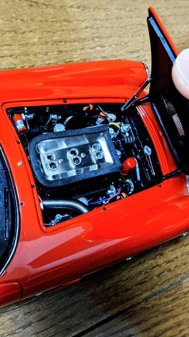 CMC フェラーリ  Ferrari 1961 250GT 1/18  SWB