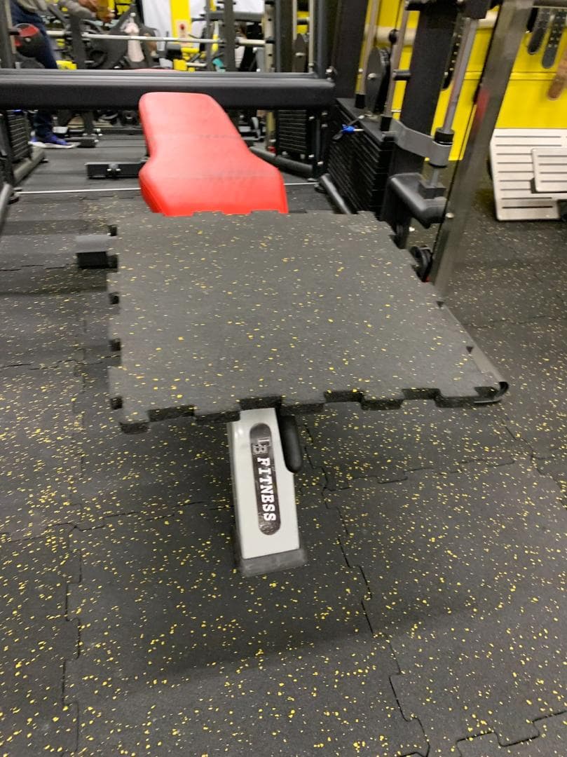 厚さ2㎝　ラバーマット　48.5cm×48.5㎝　１２枚セット