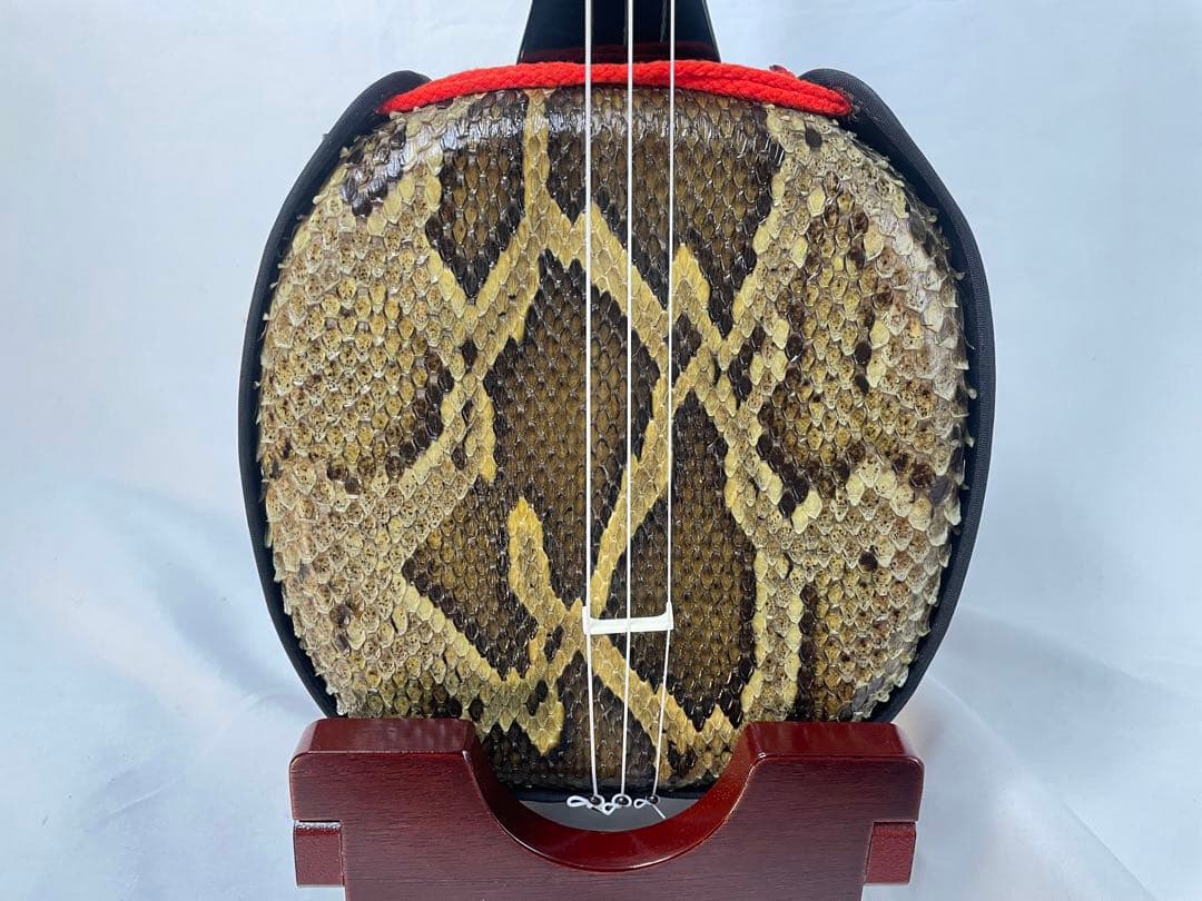 沖縄三線 強化張り 真壁型・紫檀棹