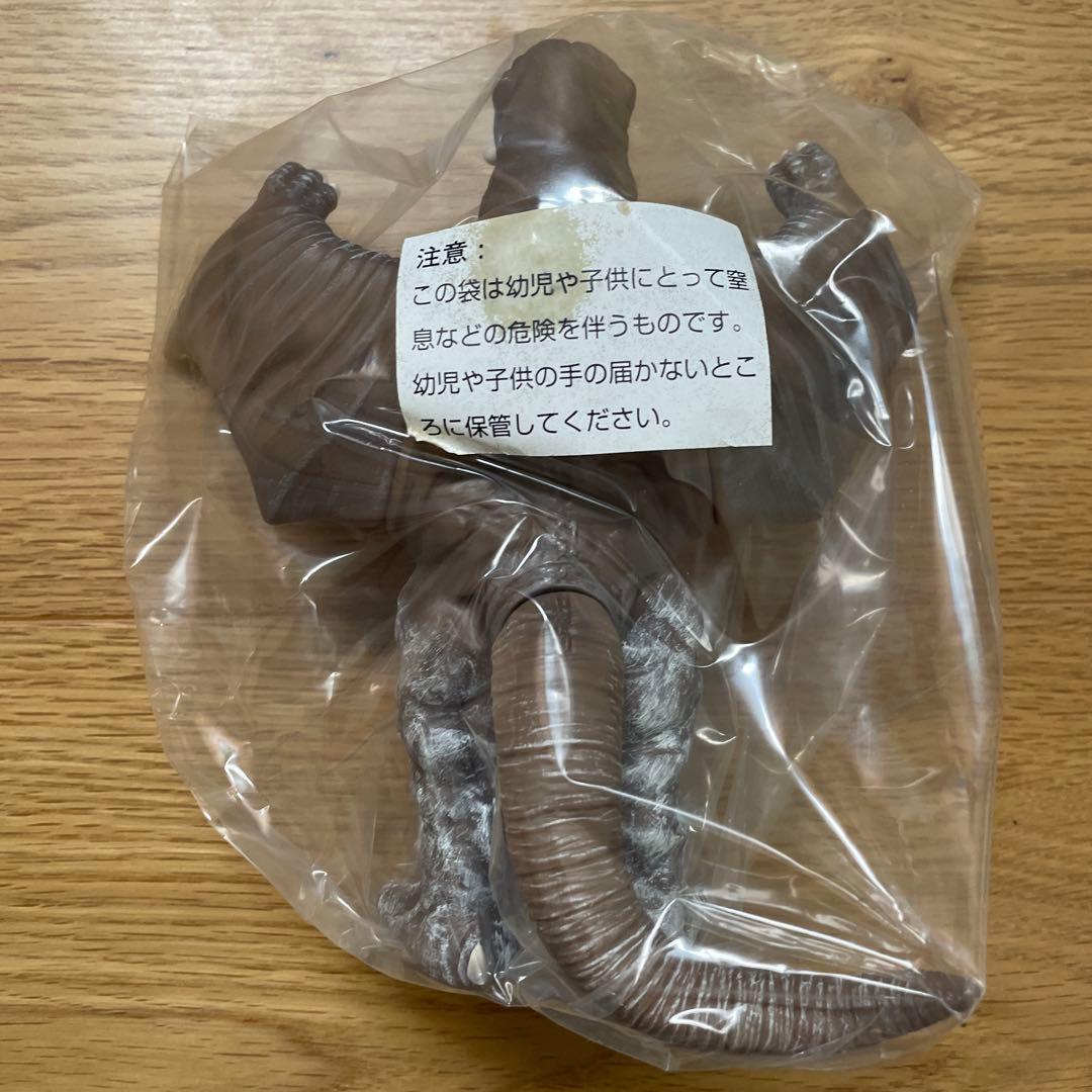 ウルトラ怪獣シリーズプレミアム 総天然色ウルトラQ 『ガラモン ペギラ ゴメス』