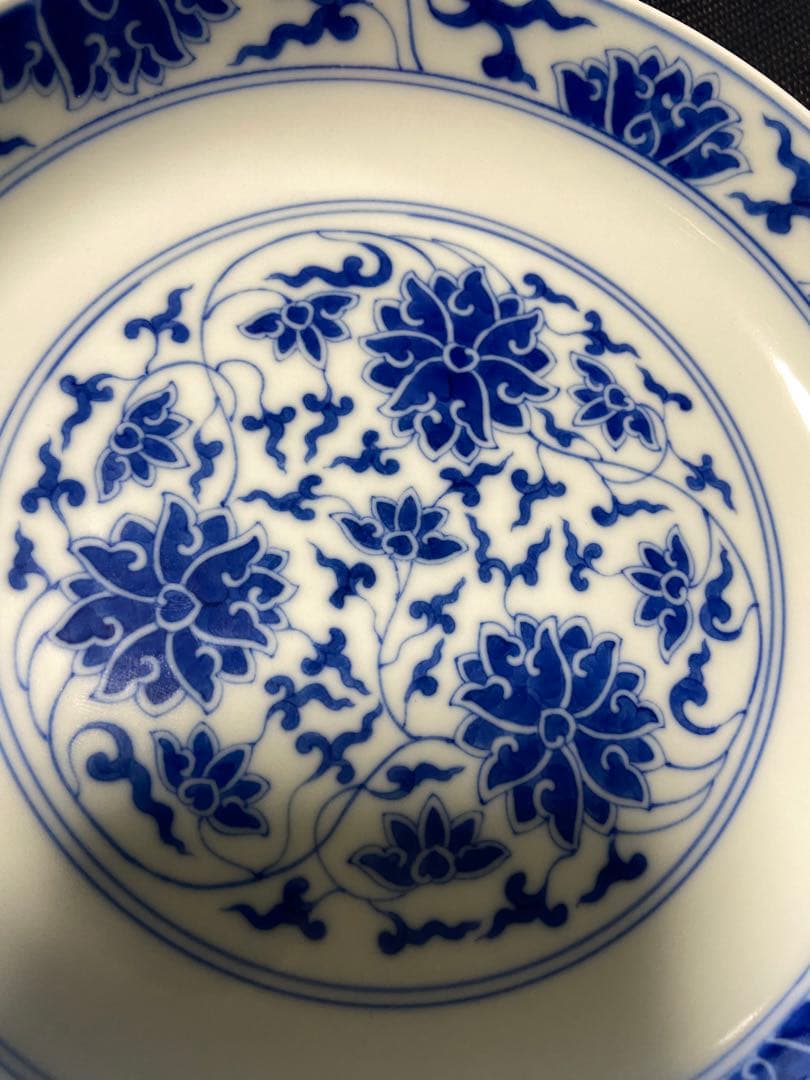 中国古美術 大清光緒年製　青花纏枝蓮文皿　染付
