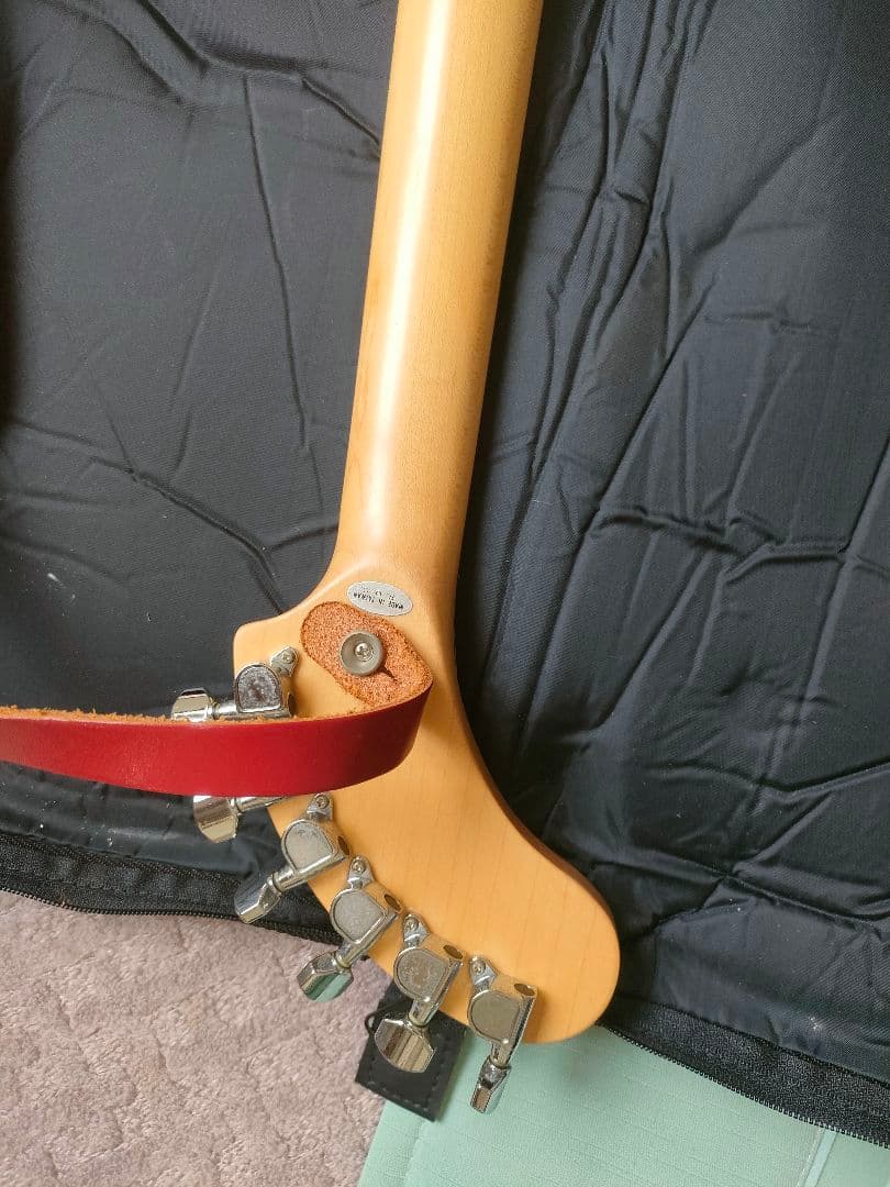 ぞうさんギター美品　贅沢おまけ付き！Fernandes ZO-3 レッド