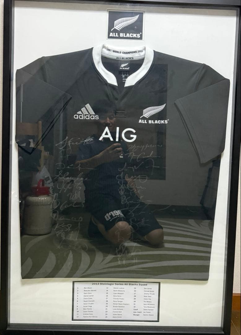 2013年 ALL BLACKS 直筆サイン入り