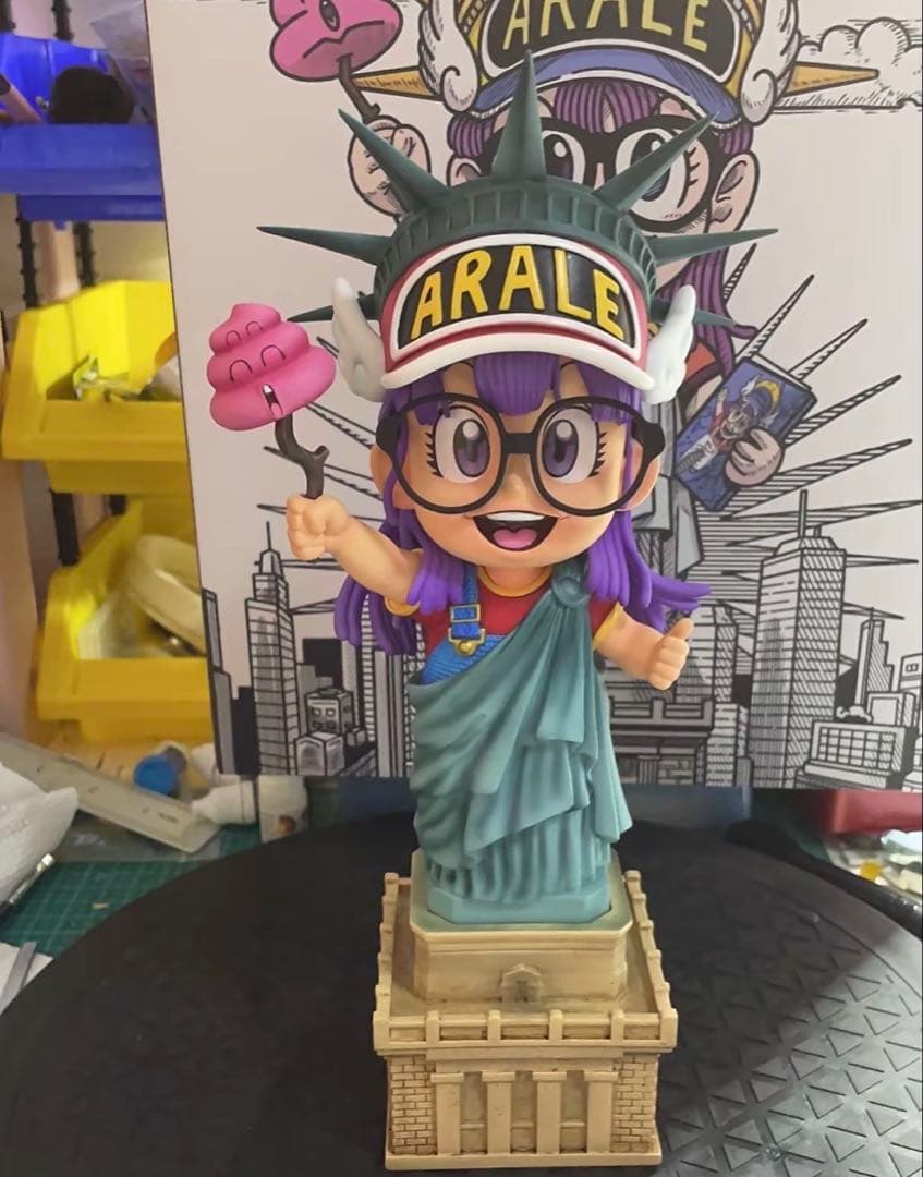 Dr.スランプ Zor-STUDIO パイロット自由の女神アラレちゃんフィギュア