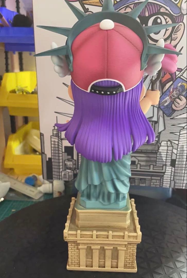 Dr.スランプ Zor-STUDIO パイロット自由の女神アラレちゃんフィギュア