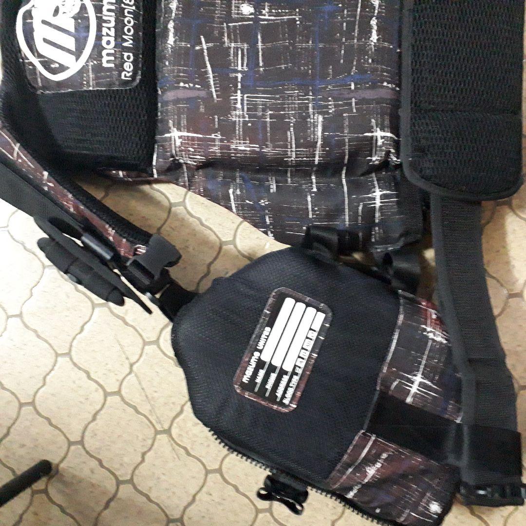 も*じ様 mazume Red Moon 8H ライフジャケット