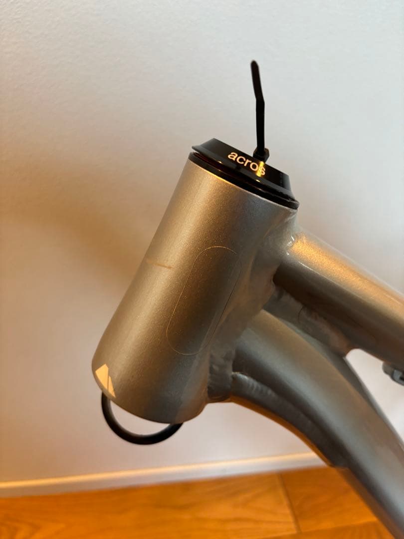 ダートジャンプCANYON Stitched 360 フレーム