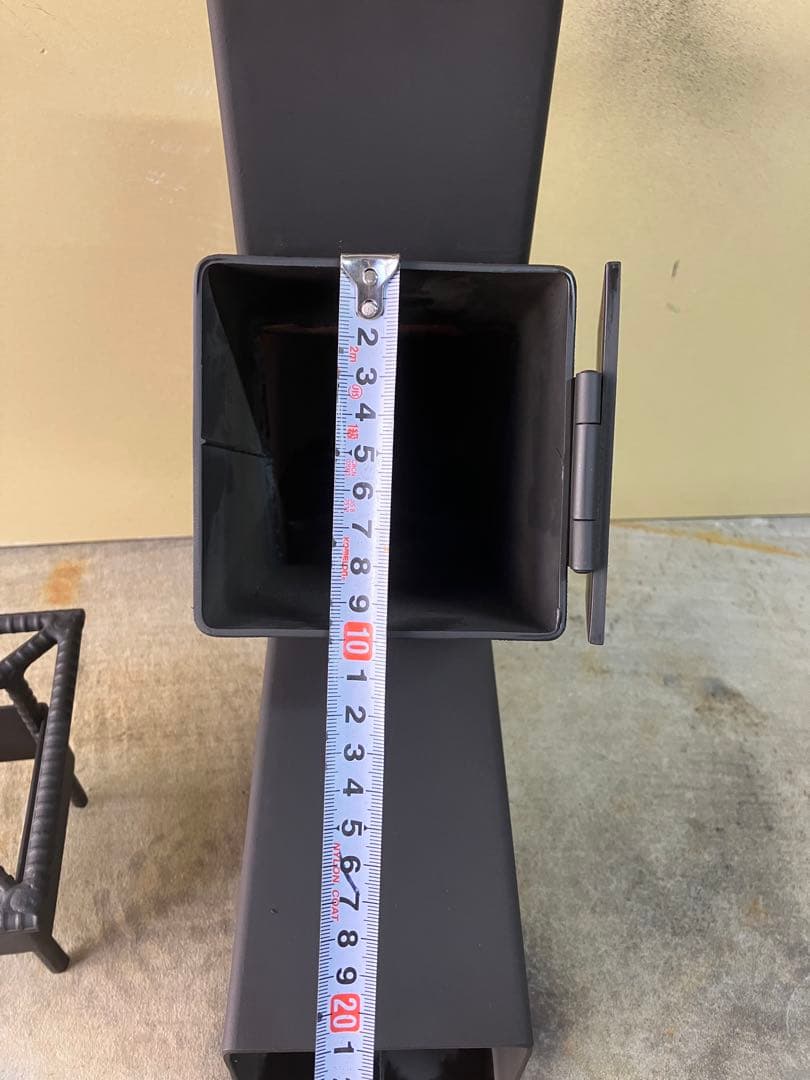 ロケットストーブ　五徳取り外し可能　灰かき棒付き