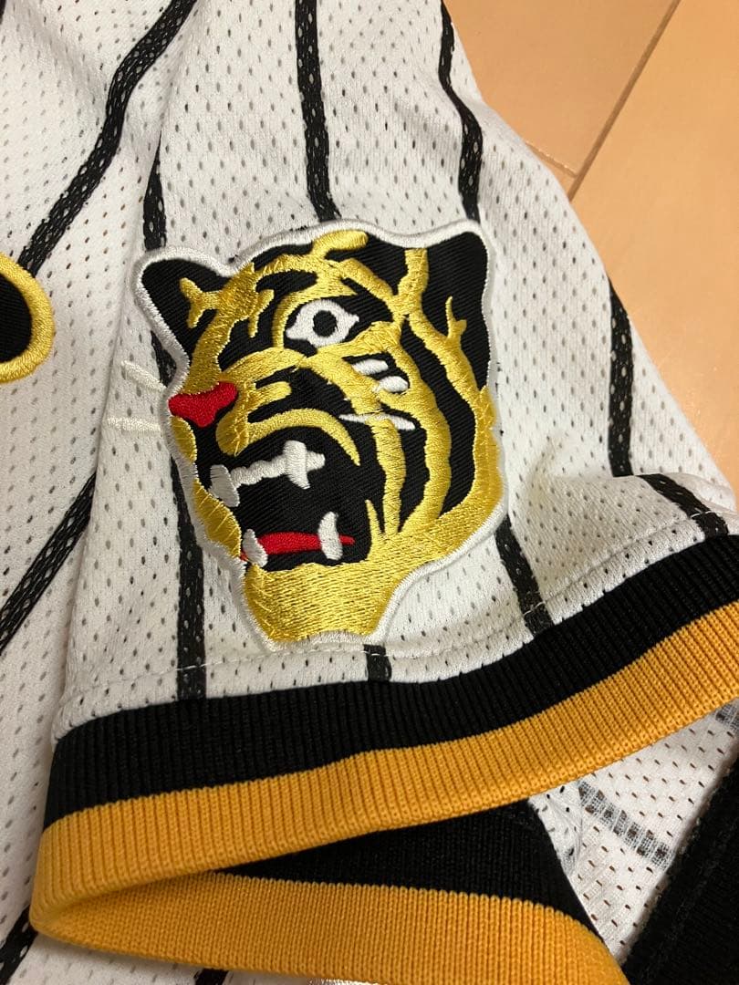 阪神タイガース　ユニフォーム　当時　復刻　シャープ産業　ミズノ　LL