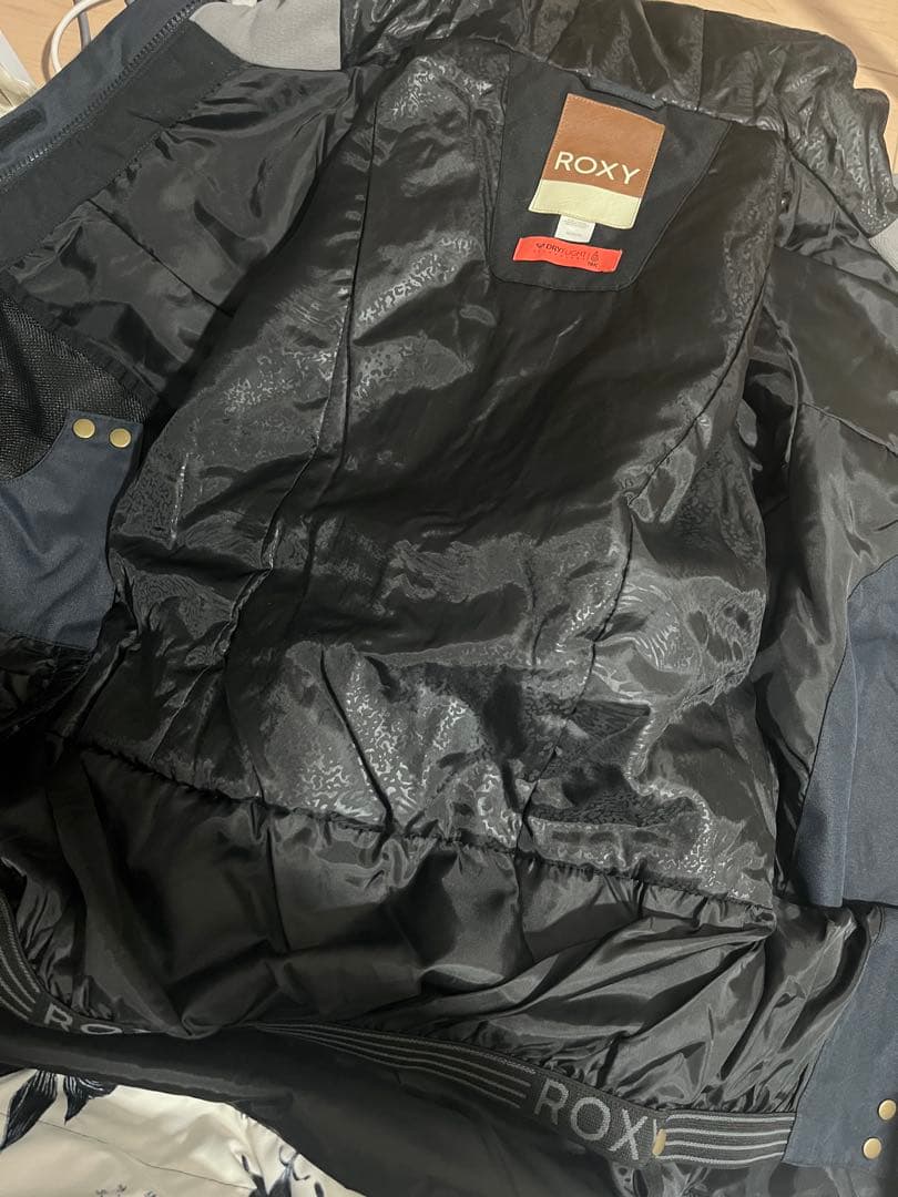 新品未使用 ROXY DRYFLIGHT 19K スノーボードウェア 着画あり