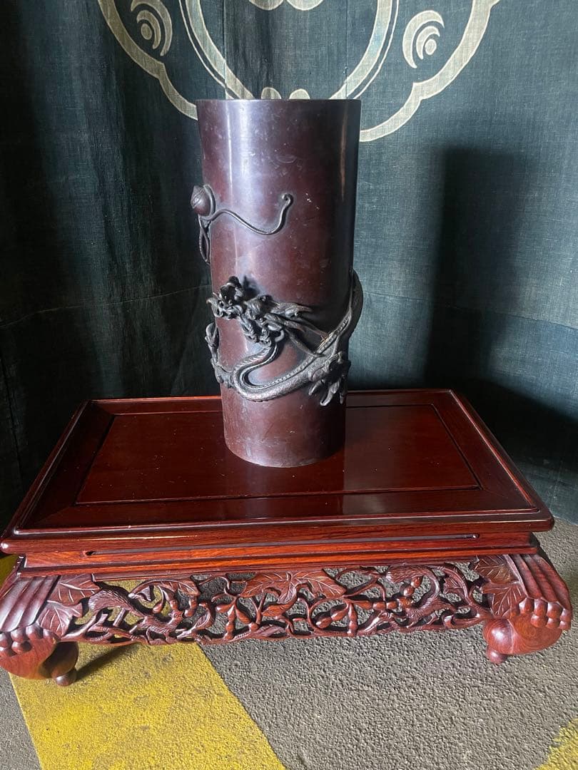 銅器　飛ぶ龍　置物　飾り アンティーク オブジェ アート  銅　レトロ　骨董