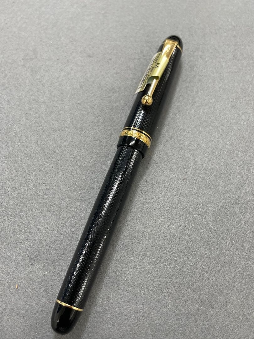 【未使用】PILOT CUSTOM74 ブラック 網目　万年筆　字幅M 限定品