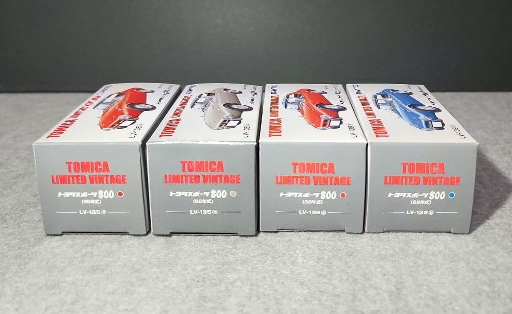 トミカリミテッドヴィンテージ トヨタスポーツ800（４台）