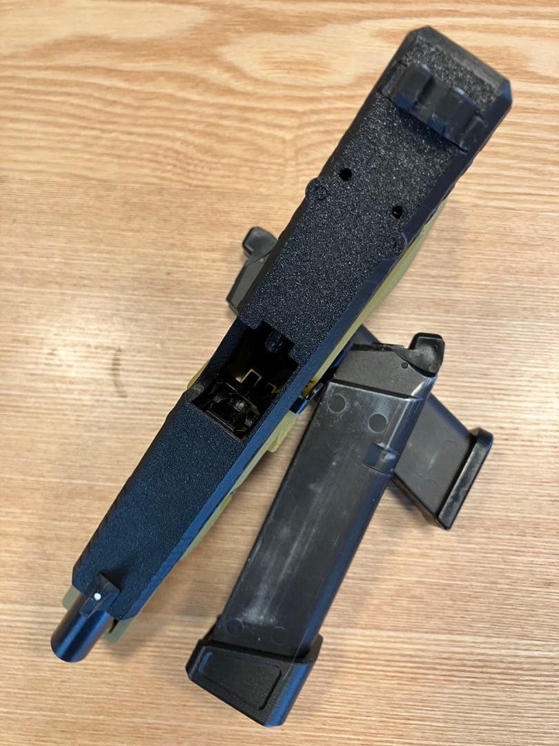 東京マルイ　ガスガン　グロック17外装カスタム　カイデックスホルスター　セット