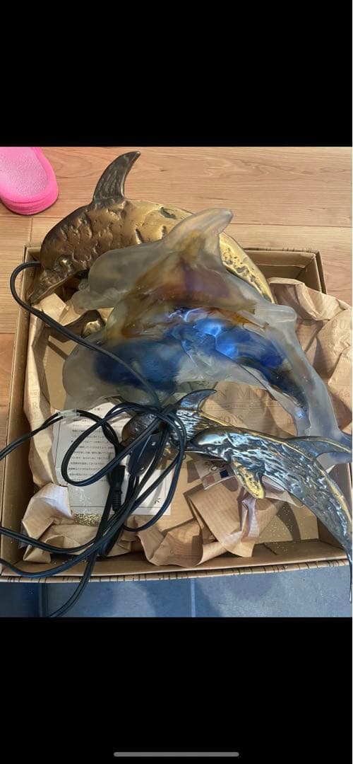 イヴ・ロエ彫刻　the Dolphins