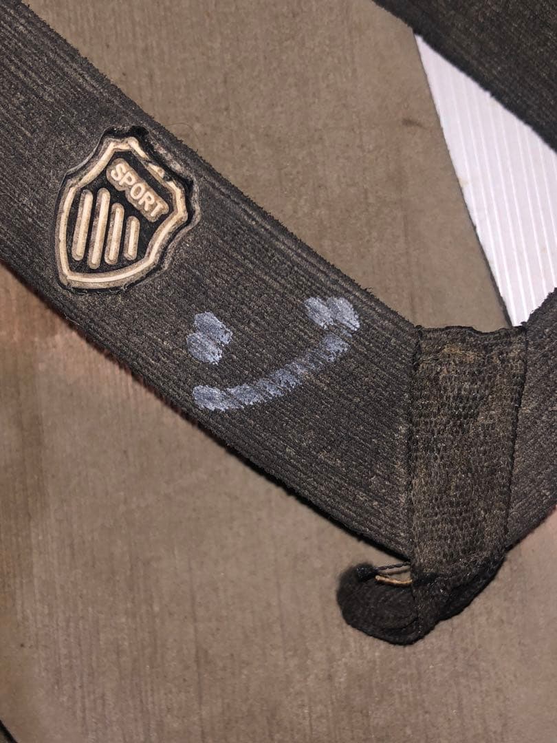 映画GRANBLUEのジャックマイヨール 直筆サインの虎と彼のビーサン査定1/5