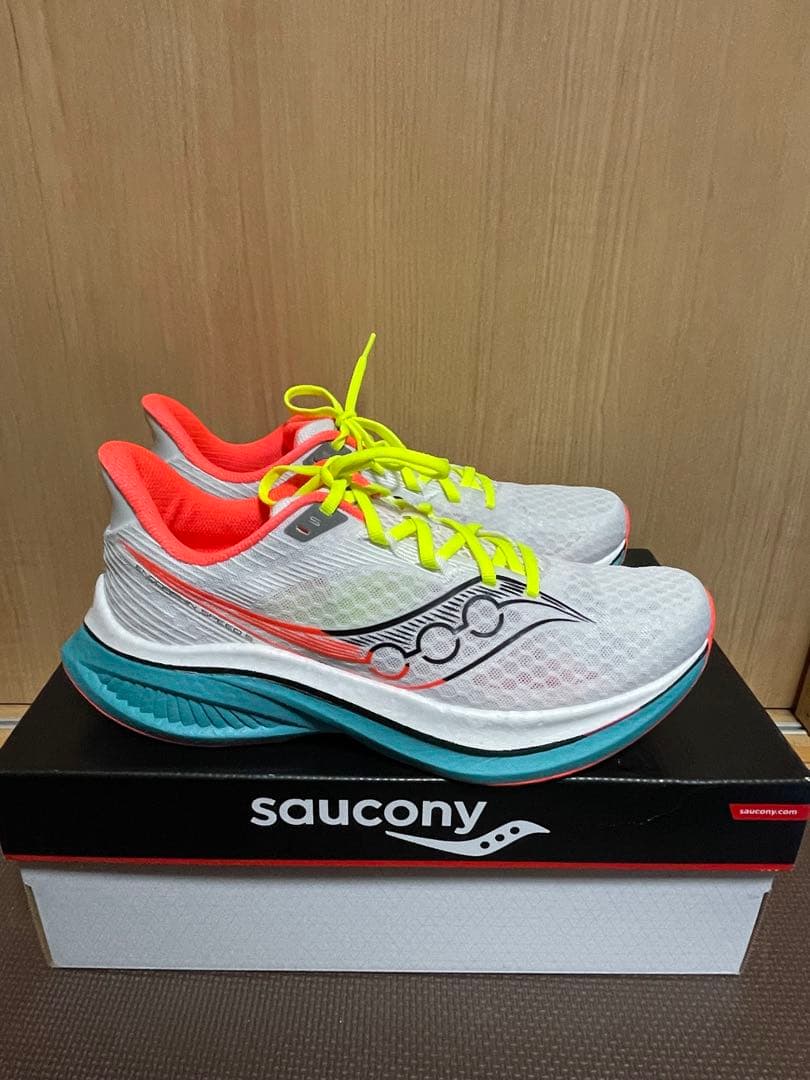 saucony サッカニー　エンドルフィンスピード5