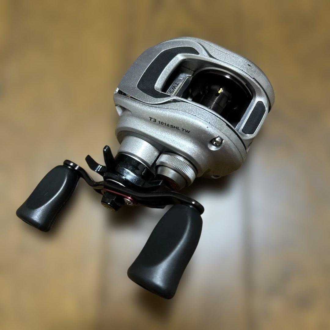 【中古品】ダイワ T3 1016SHL-TW / 1000SVスプール付き