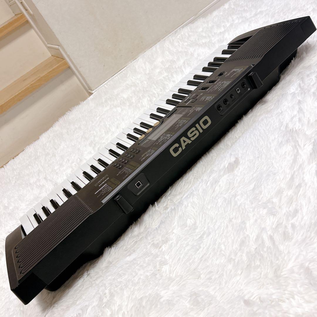 CASIO 61鍵盤 光ナビゲーション　キーボード LK-113 電子ピアノ