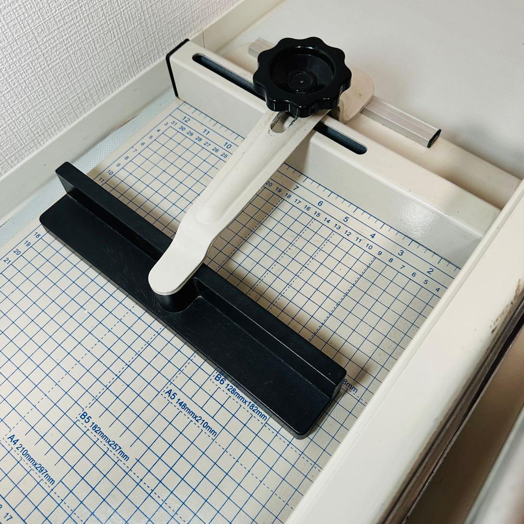 業務用 ペーパーカッター 裁断機 断裁機 大型 A4