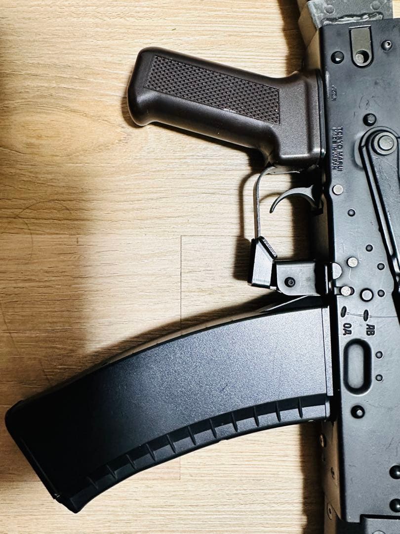 次世代電動ガン AK74U 東京マルイ　バッテリー、サイレンサー、スコープ付き