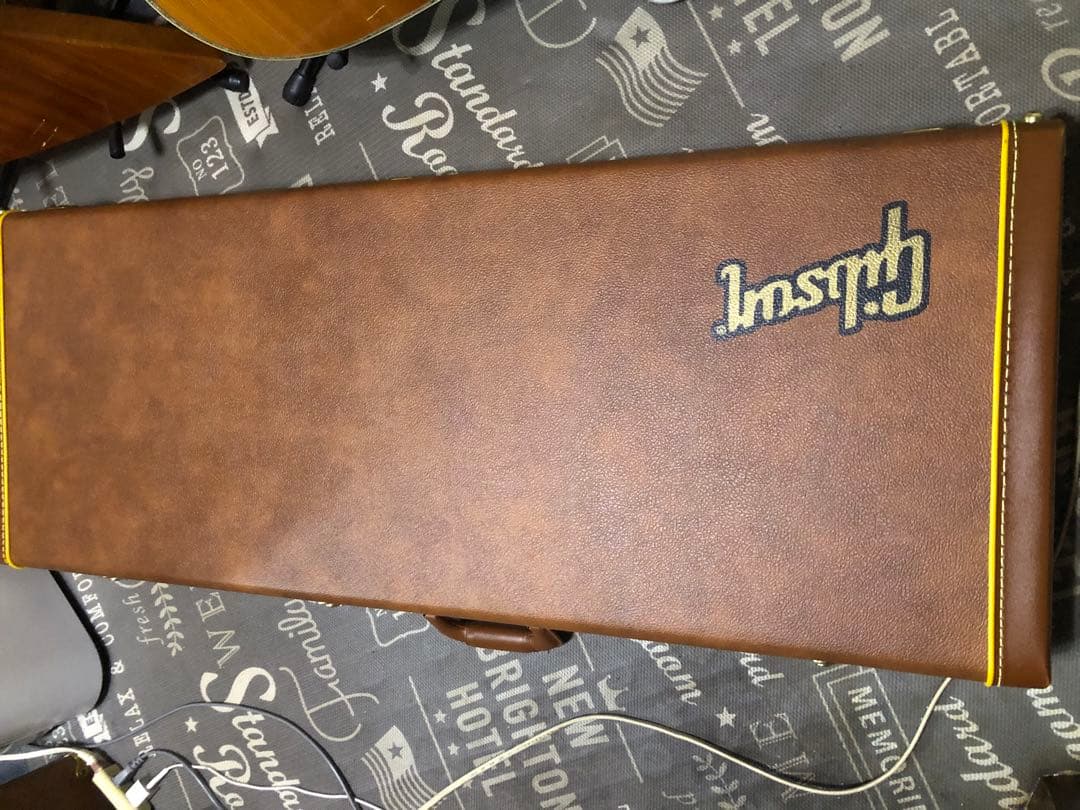 GIBSON エクスプローラ