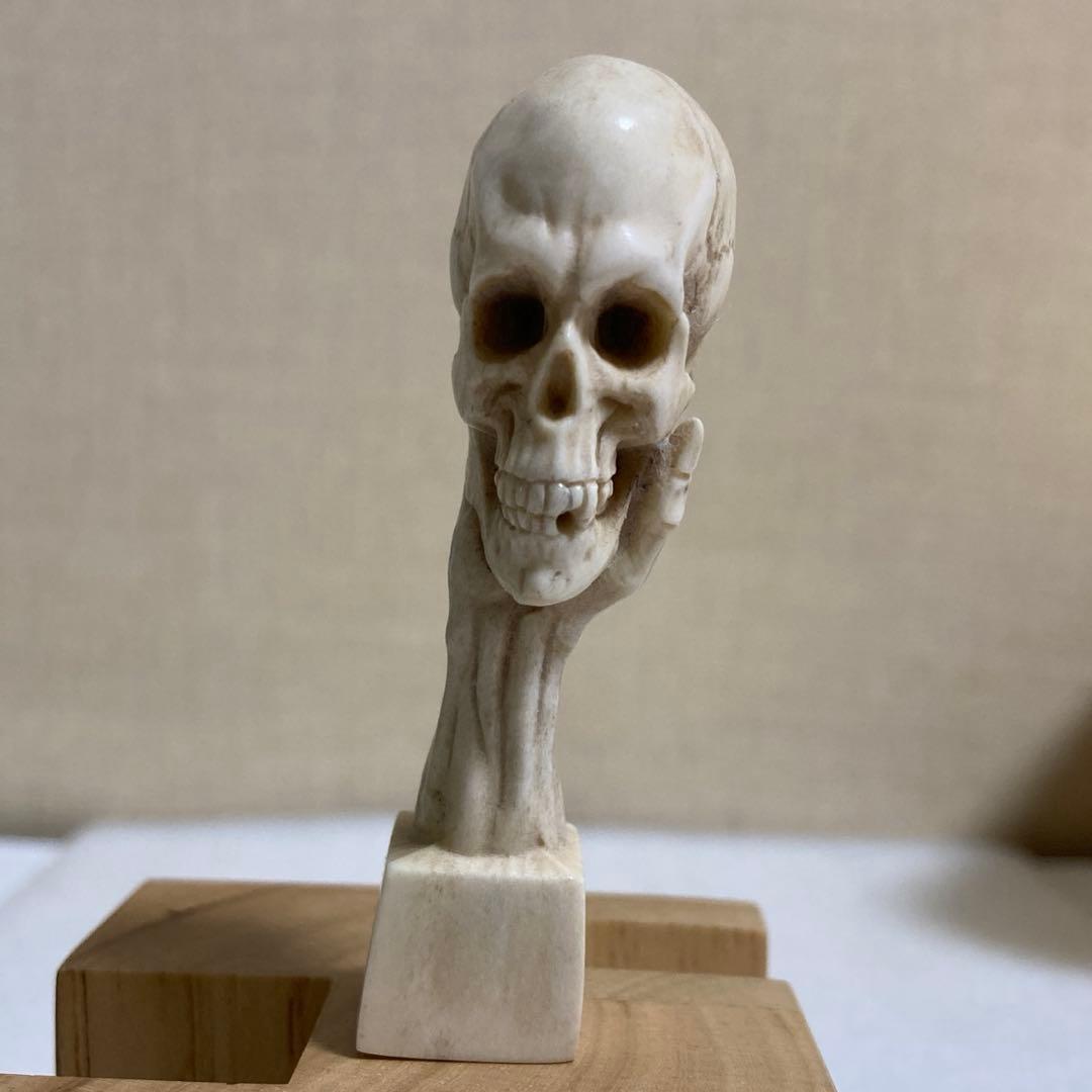 天然素材　アンティーク　髑髏彫刻　根付　置物