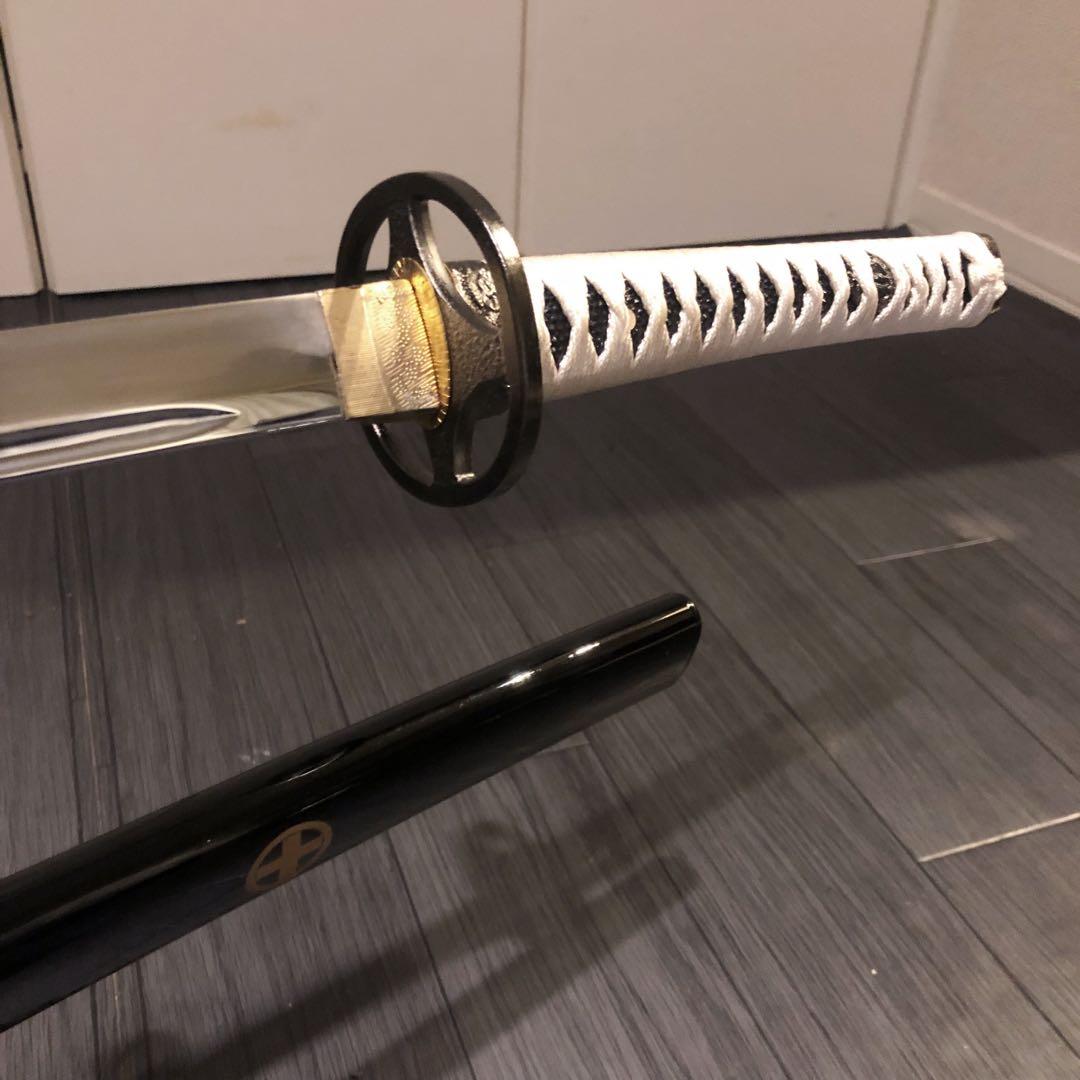 高級模造刀　樋有刀身 白拵え　居合刀　太刀　本格模造刀　紋様入り鞘