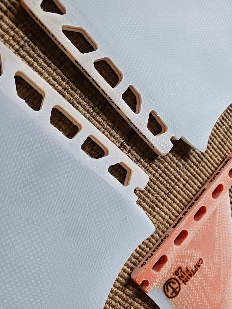 新品　フューチャー　キャプテンフィン　チッパウィルソン　ツインスタビ