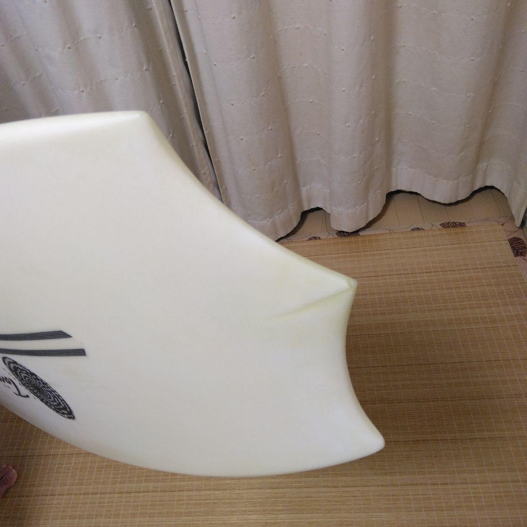 ジャスティスサーフボード　Spicy Barracuda5'6\" ショートボード