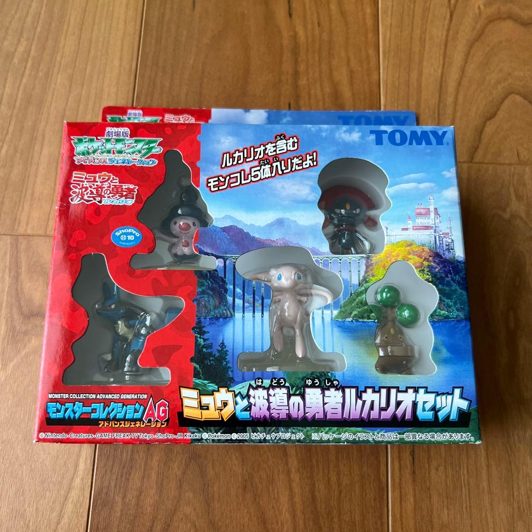 ポケモン　 TOMY モンコレ　AGミュウと波動の勇者ルカリオ