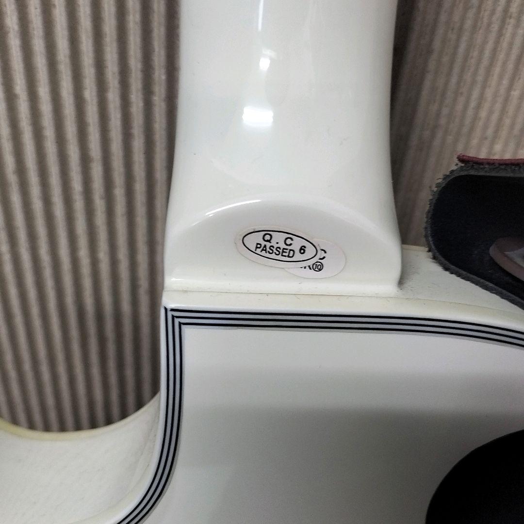 フォトジェニック ホワイト レスポールタイプ エレキギター現状品 未整備