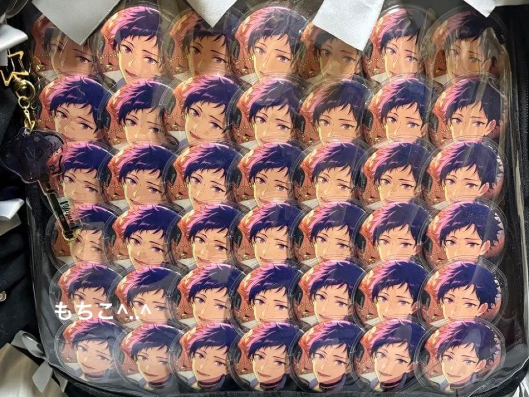 伏見弓弦 痛バッグ