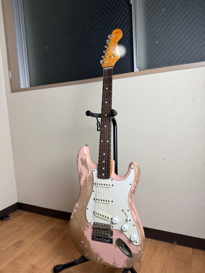 本日00時までCUSTOM STRATOCASTER