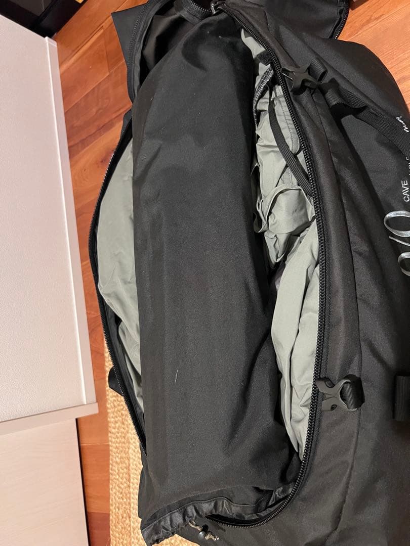 nerudesignworks cave インナー・フロア付