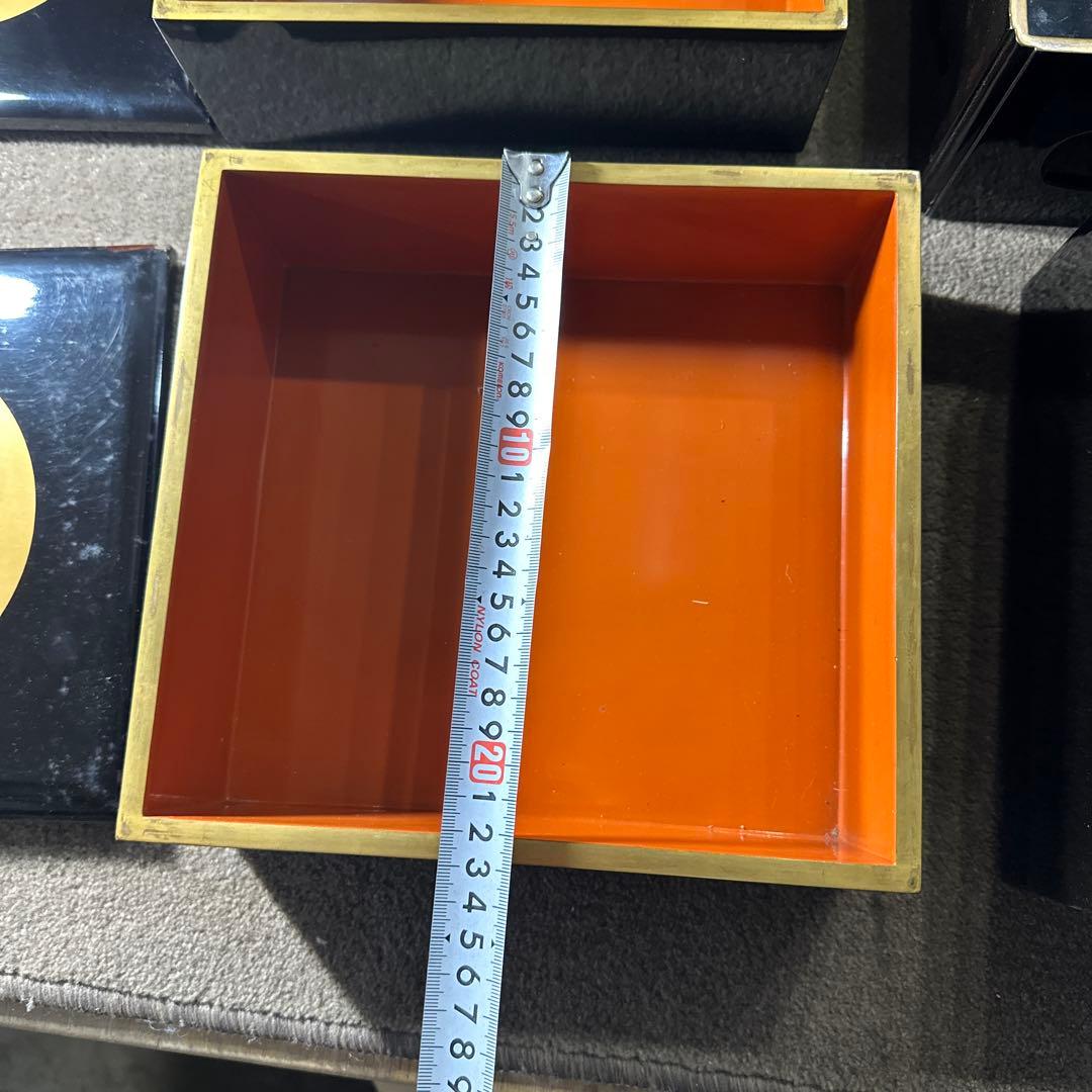 旧家 輪島塗 五段黒重箱 御膳付き 家紋 丸に九枚笹 時代漆器 アンティーク