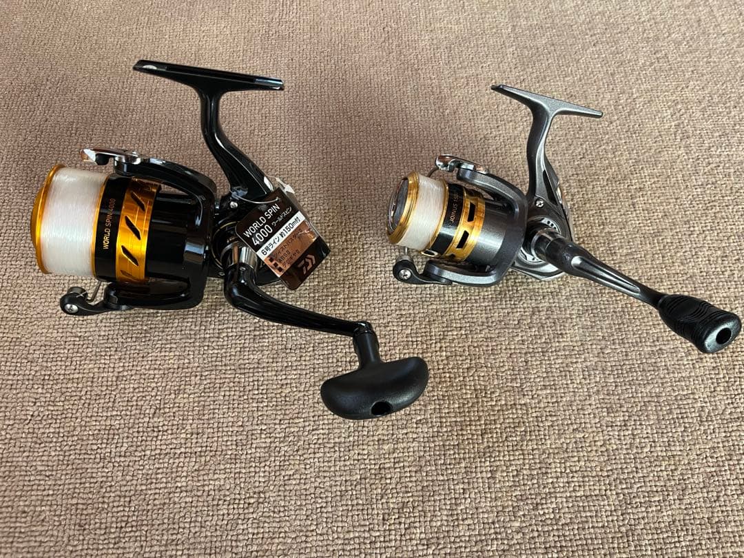 ダイワジョイナス 1500 と ワールドスピン 4000 未使用品2品まとめ売り