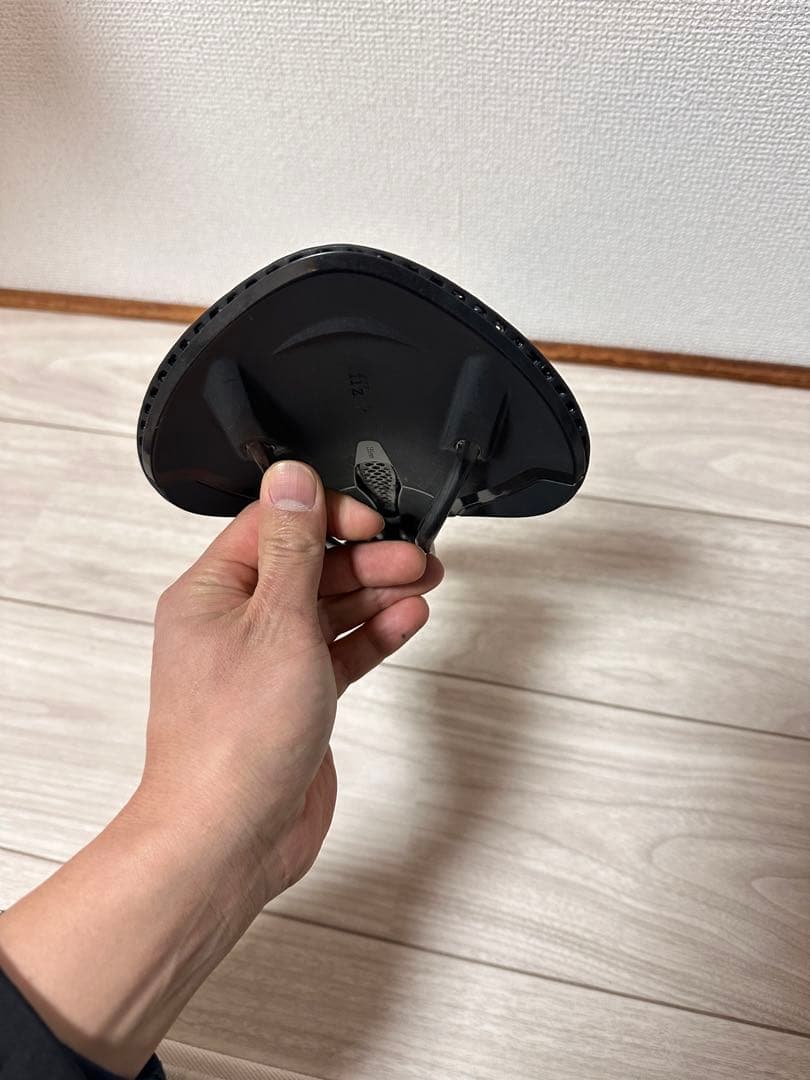 Fizik Vento Antares R1 Adaptive3Dサドルカーボン