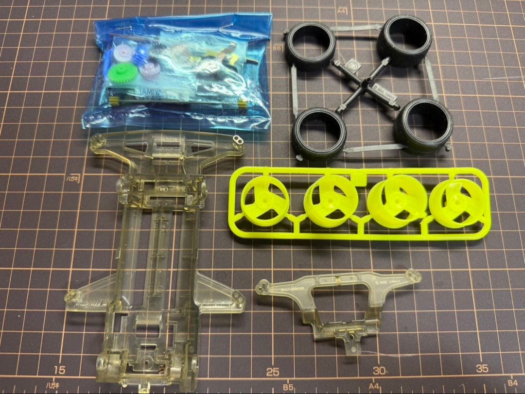 未組 タミヤ ミニ四駆 ブラックストーカー フルクリスタルバージョン400台限定