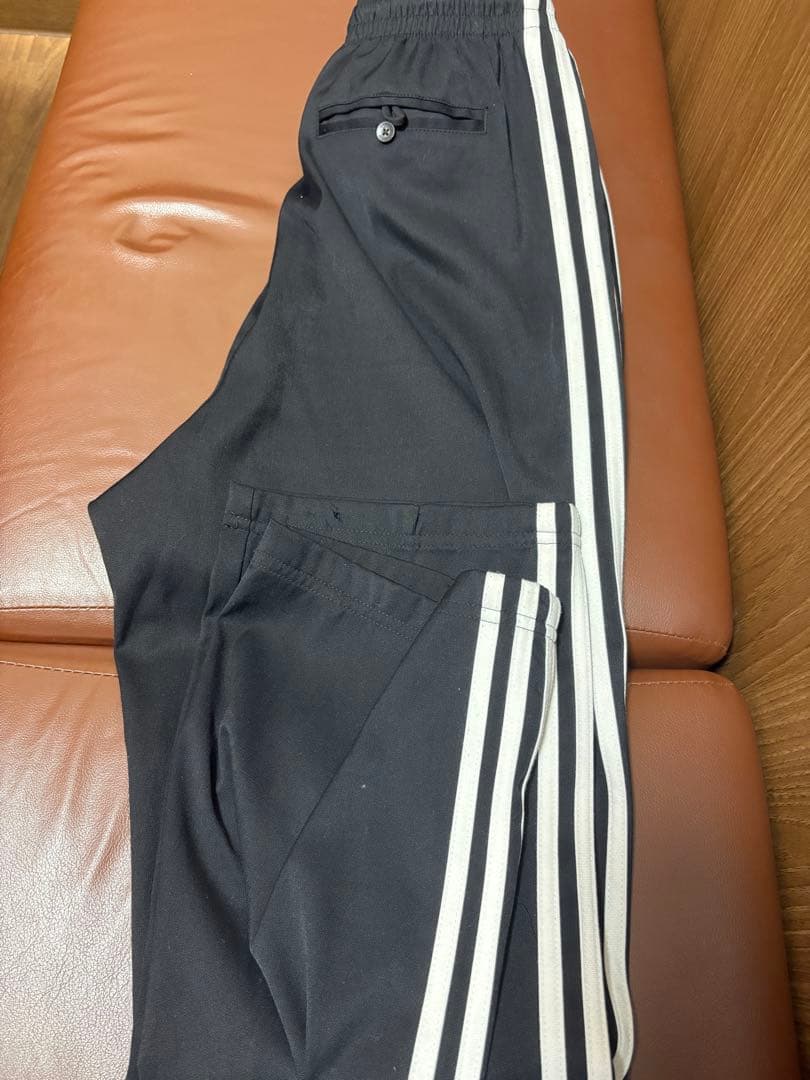 adidas ジャージパンツ 黒 白ストライプ sサイズ