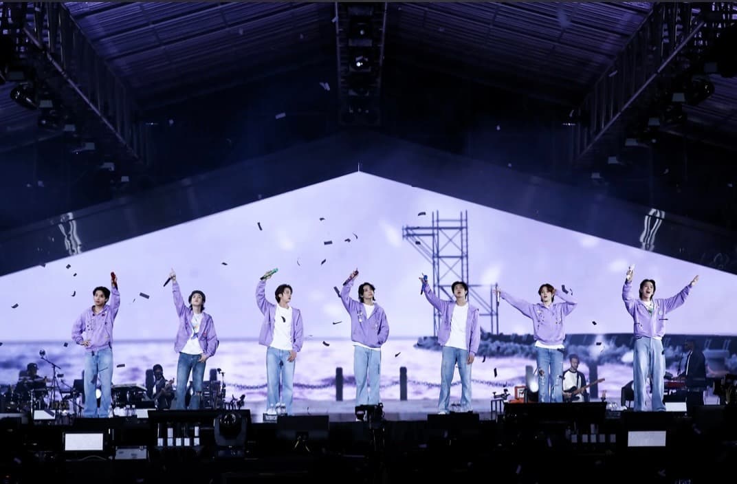 BTS ZIP-UP HOODIE （LD_XL）新品未使用　パーカー