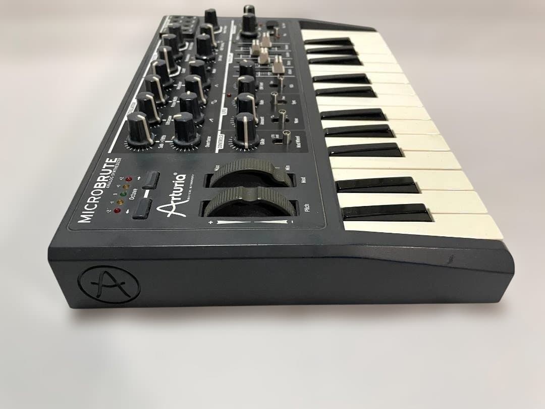 ジャンク Arturia MicroBrute アナログシンセサイザー