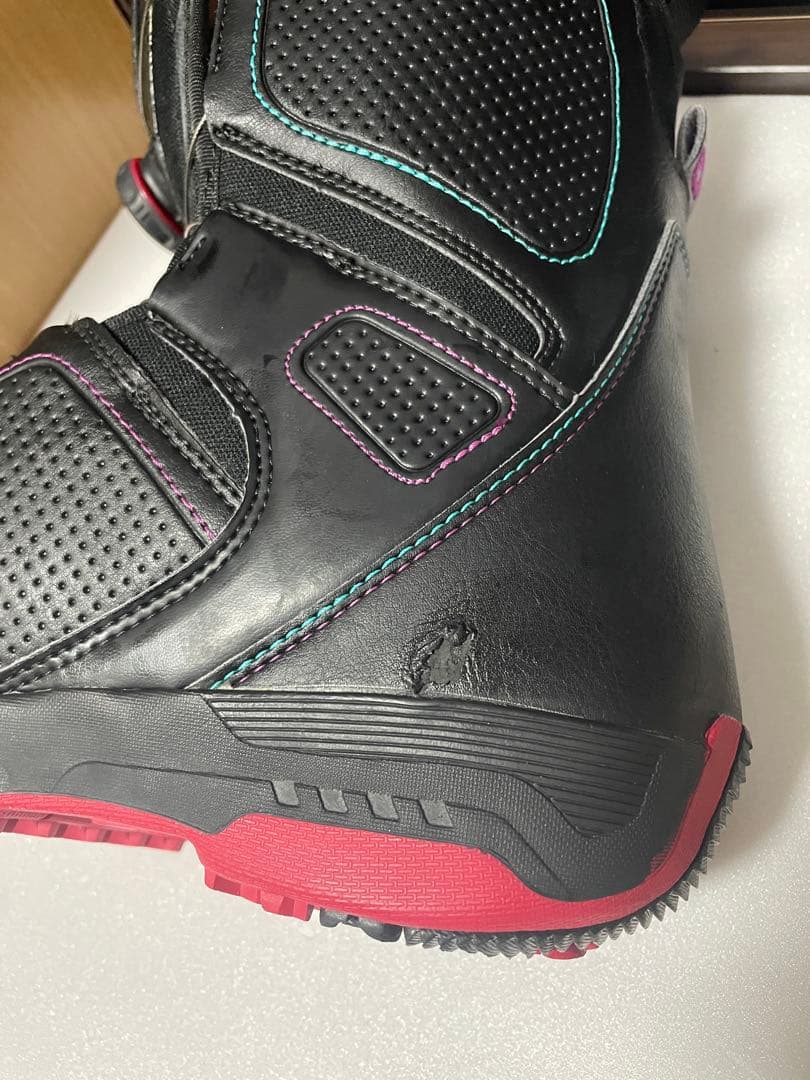 Salomon スノーボードブーツ 女性用 黒/ピンク 23