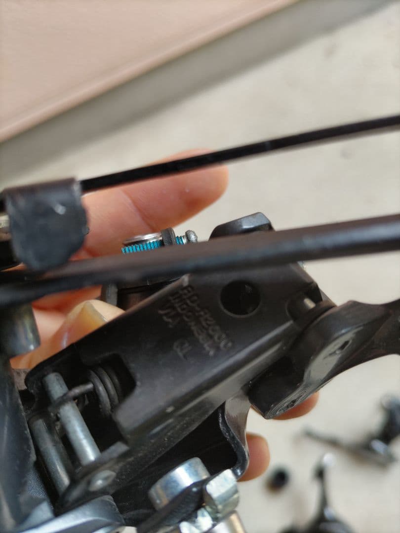 SHIMANO Claris r2000 コンポーネントセット
