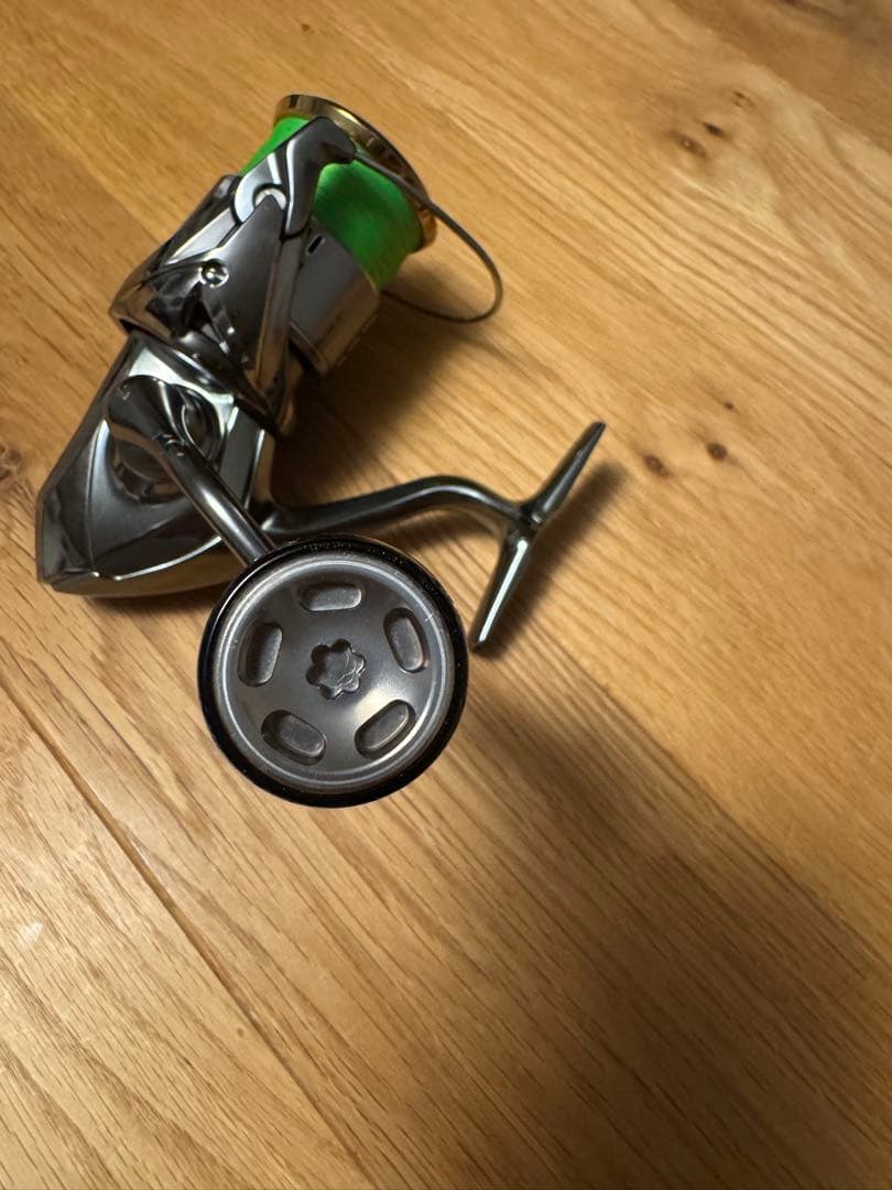 だいきちさま専用　シマノ　18 ステラ　3000MHG