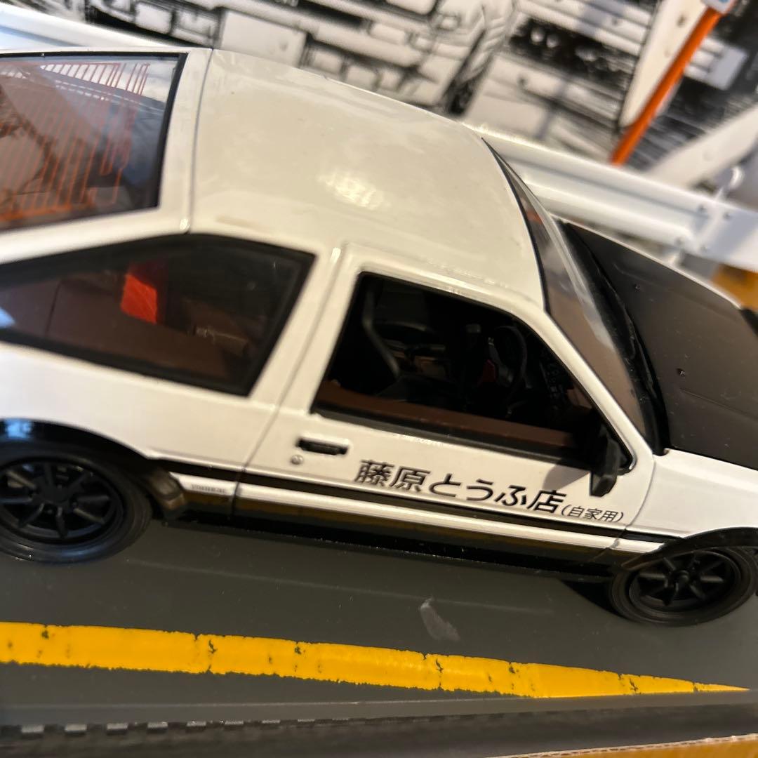 イニシャルD TOYOTA AE86 ミニカー　 台座ネジ欠品　ダイキャスト