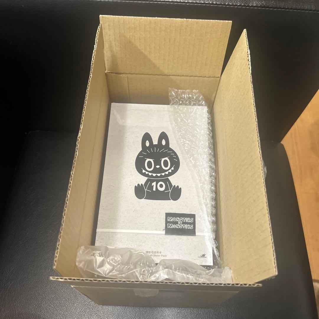 THE MONSTERS LABUBU 10周年記念展限定ぬいぐるみ　未開封